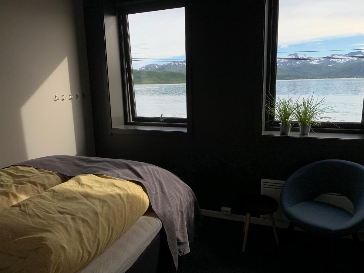 Bedehuset Basecamp Senja 호텔 Skaland 외부 사진