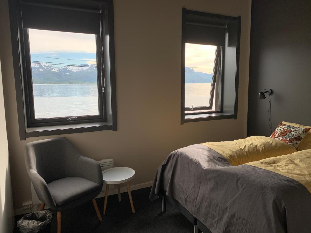 Bedehuset Basecamp Senja 호텔 Skaland 외부 사진